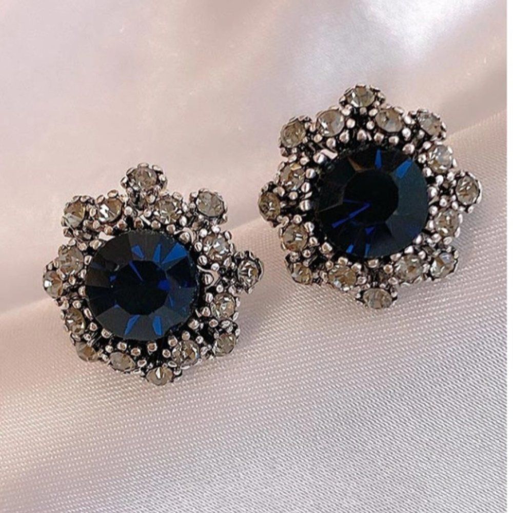 5/$25 Crystal Stud Earrings Blue Crystal Decorated Stud Earrings - Picture 3 of 8